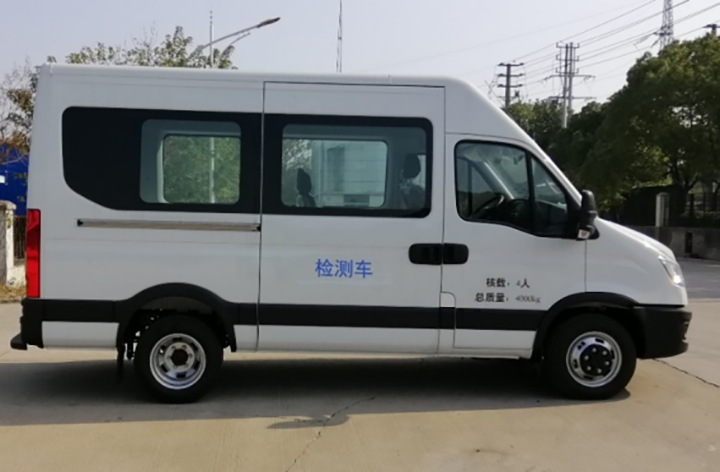 依維柯防疫檢測、監(jiān)測車